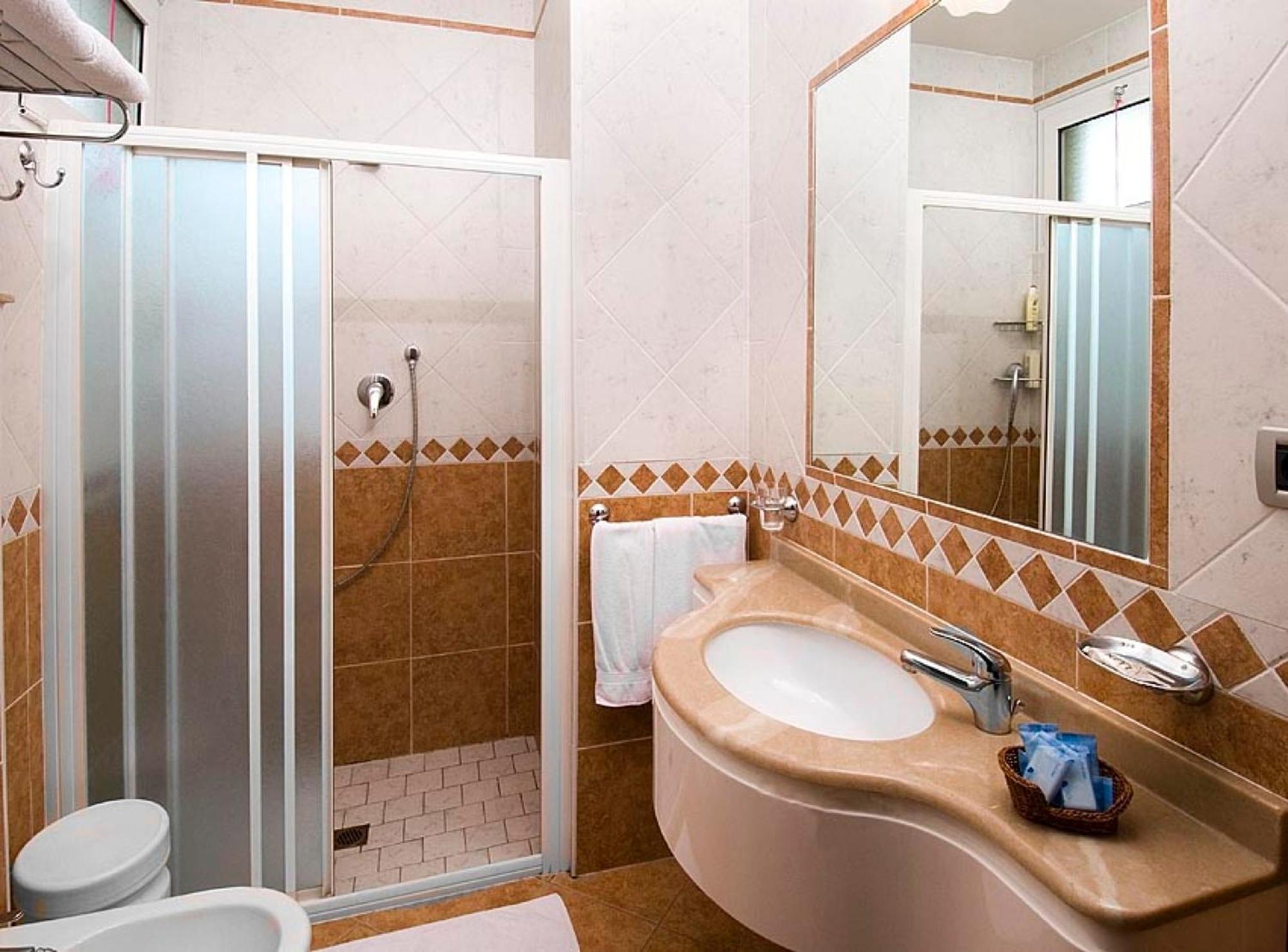 Hotel Savoia 체제나티코 외부 사진